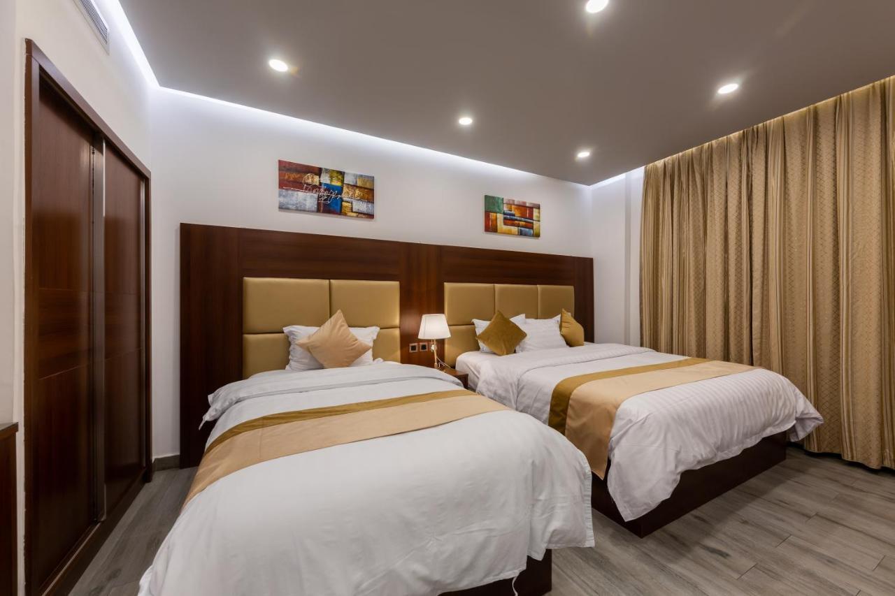 فندق روزالينا Yanbu Exteriör bild