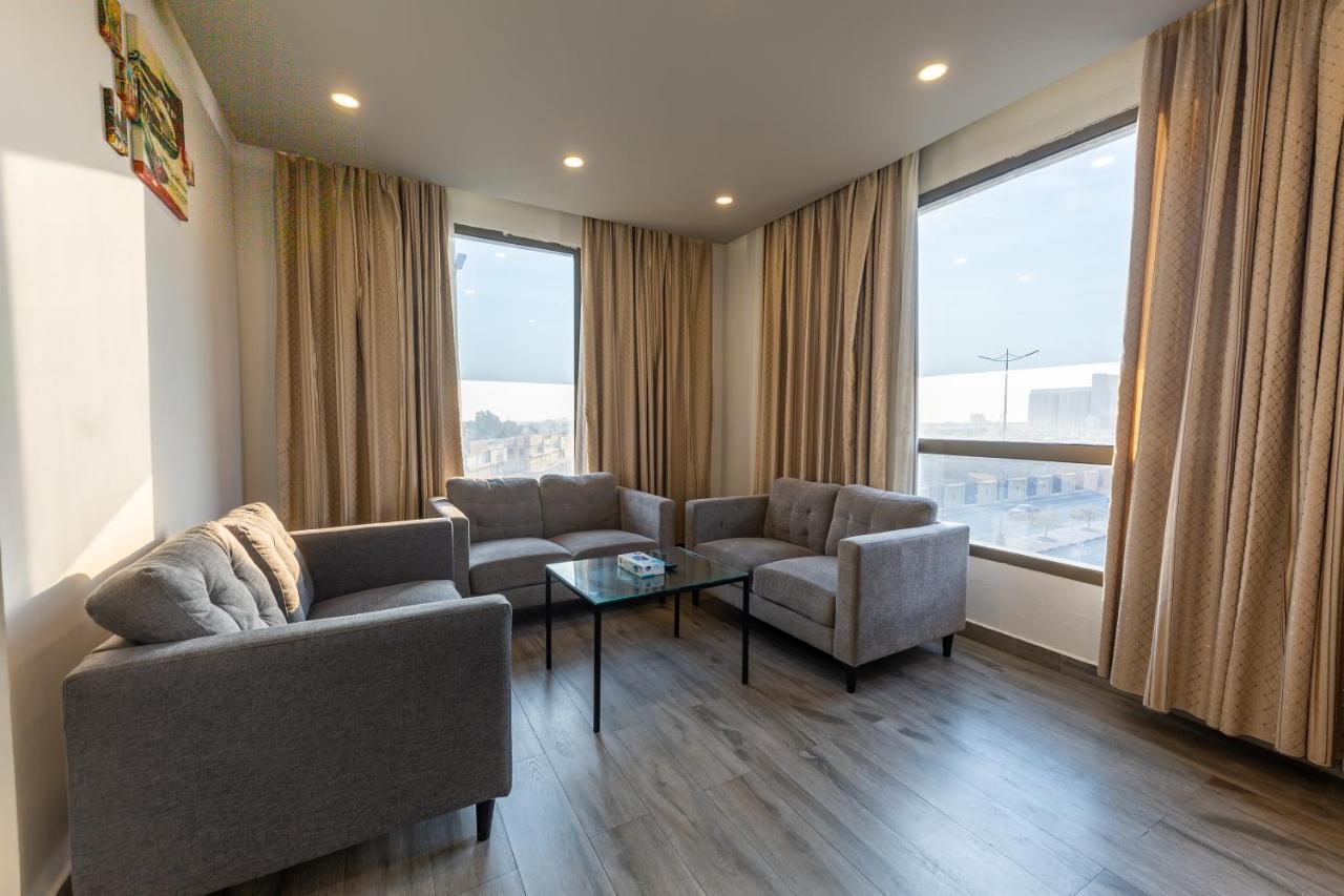 فندق روزالينا Yanbu Exteriör bild