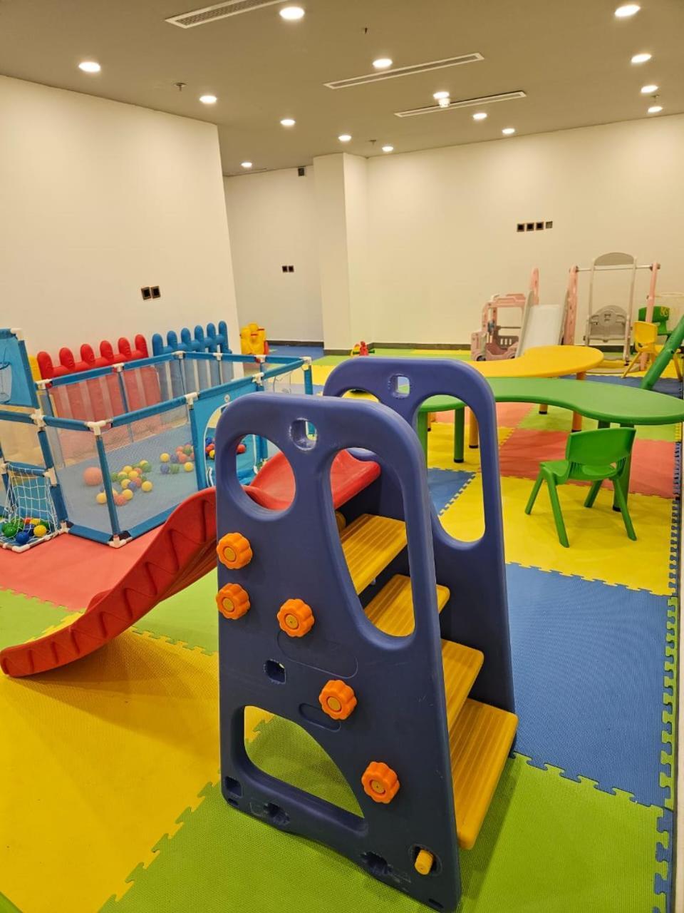 فندق روزالينا Yanbu Exteriör bild